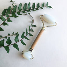 Load image into Gallery viewer, Bamboo Facial Rollers