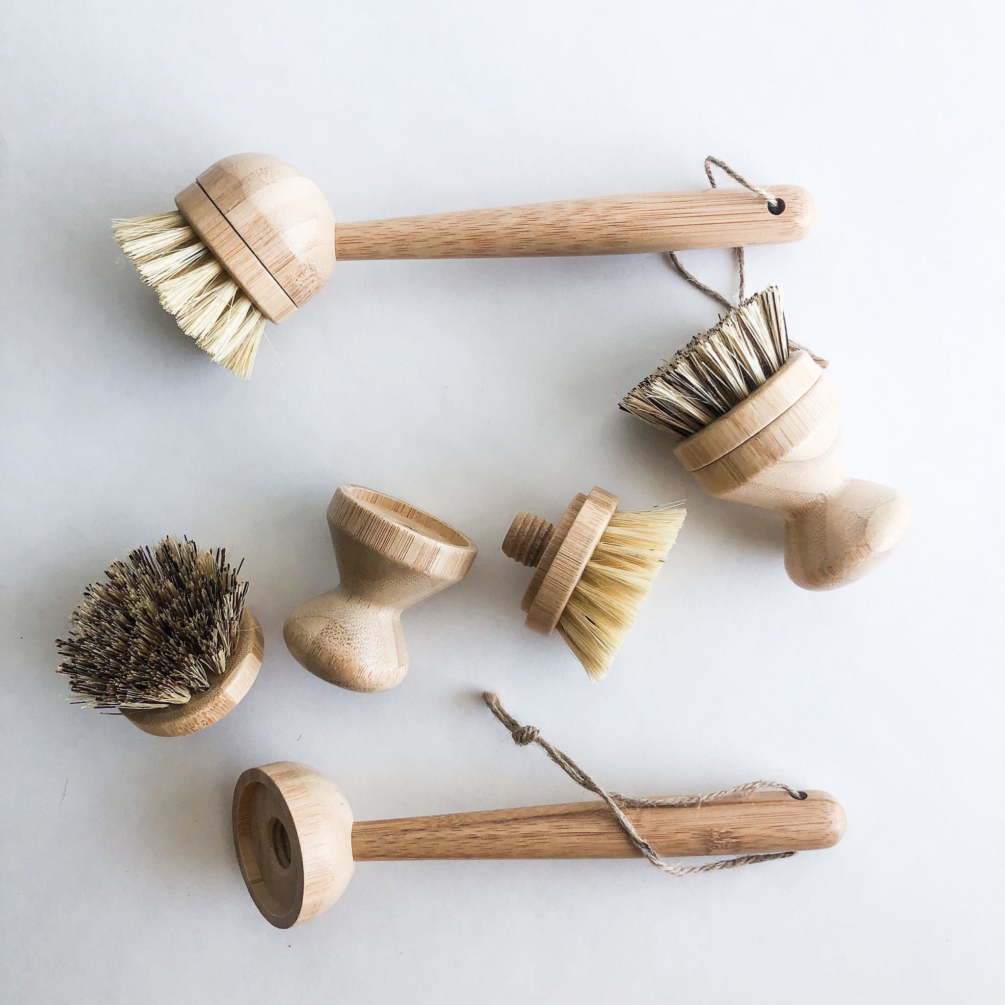 Bamboo & Sisal Palm Dish Brush – Refillism