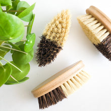 Load image into Gallery viewer, Bamboo Sisal/Palm Fiber Vegetable Brush-Zero Waste Natural Kitchen Scrubbing Brush-Sustainable Kitchen
